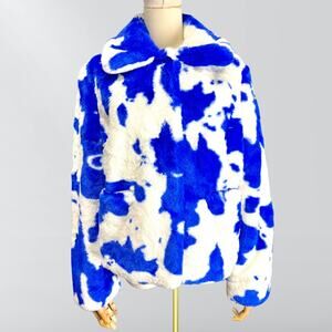 NWT Girlfriend Material Jax Faux Fur Blue Cow Print Jacket Coat